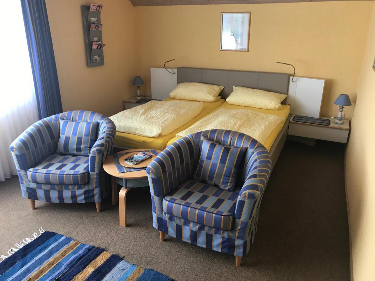 Pension-Ferienwohnung Liesbachtal Direkt Am Waldrand Bayerische Rhoen Schonau an der Brend ภายนอก รูปภาพ