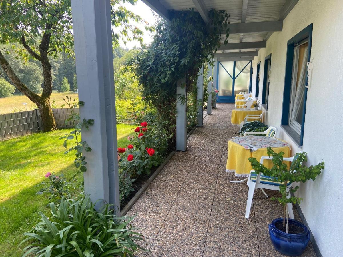 Pension-Ferienwohnung Liesbachtal Direkt Am Waldrand Bayerische Rhoen Schonau an der Brend ภายนอก รูปภาพ