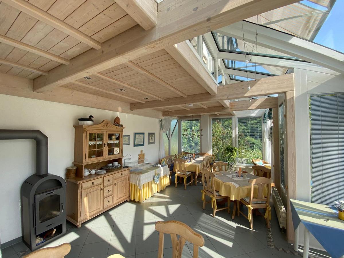 Pension-Ferienwohnung Liesbachtal Direkt Am Waldrand Bayerische Rhoen Schonau an der Brend ภายนอก รูปภาพ