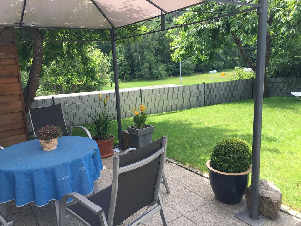 Pension-Ferienwohnung Liesbachtal Direkt Am Waldrand Bayerische Rhoen Schonau an der Brend ภายนอก รูปภาพ